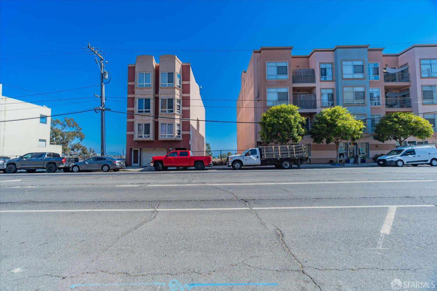 818 Innes Avenue - Main photo