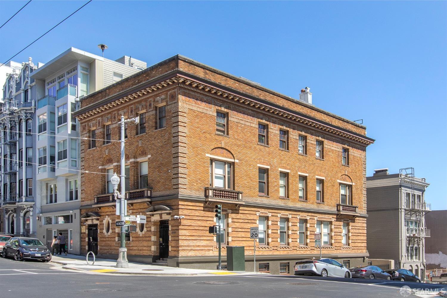 999 Sutter Street - Photo 2