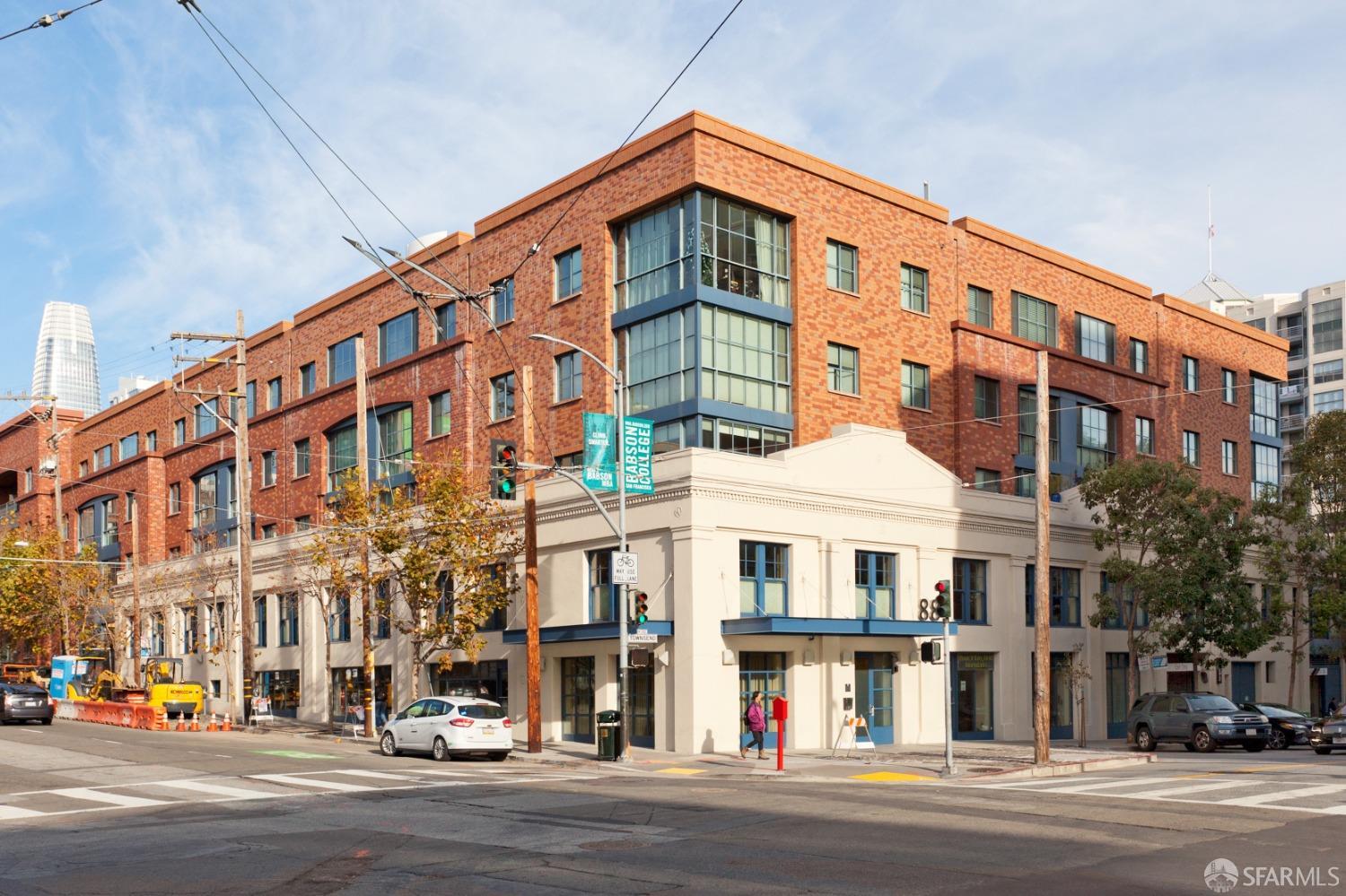 699 2nd Street - Main photo