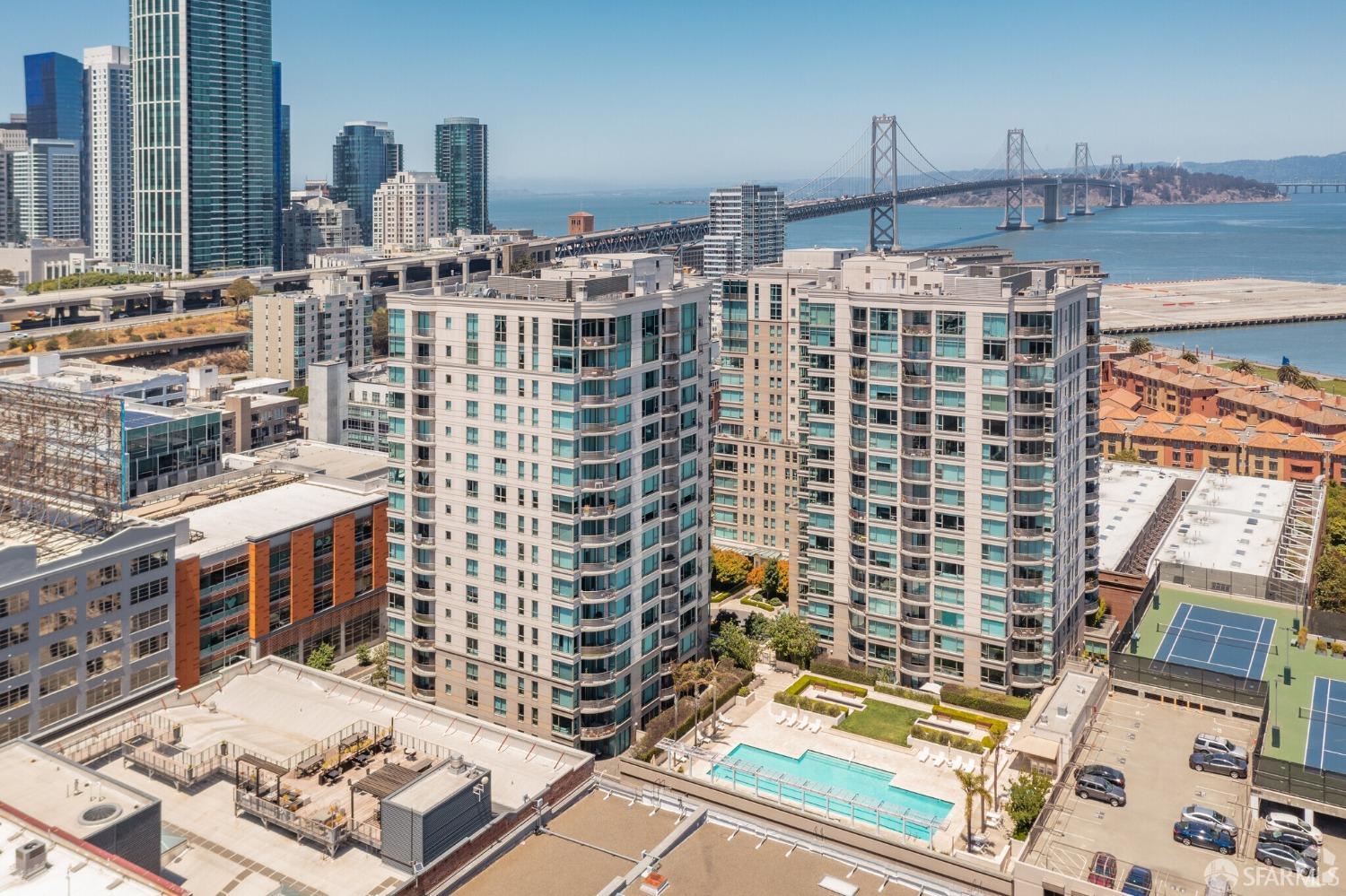 243 Brannan Street - Photo 2