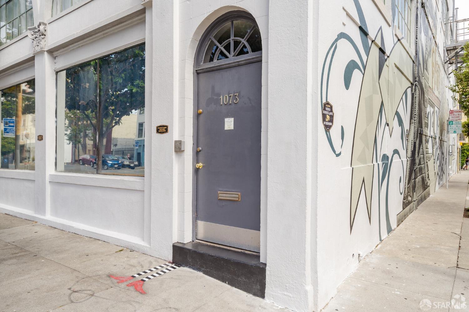 1069 Howard Street - Photo 2