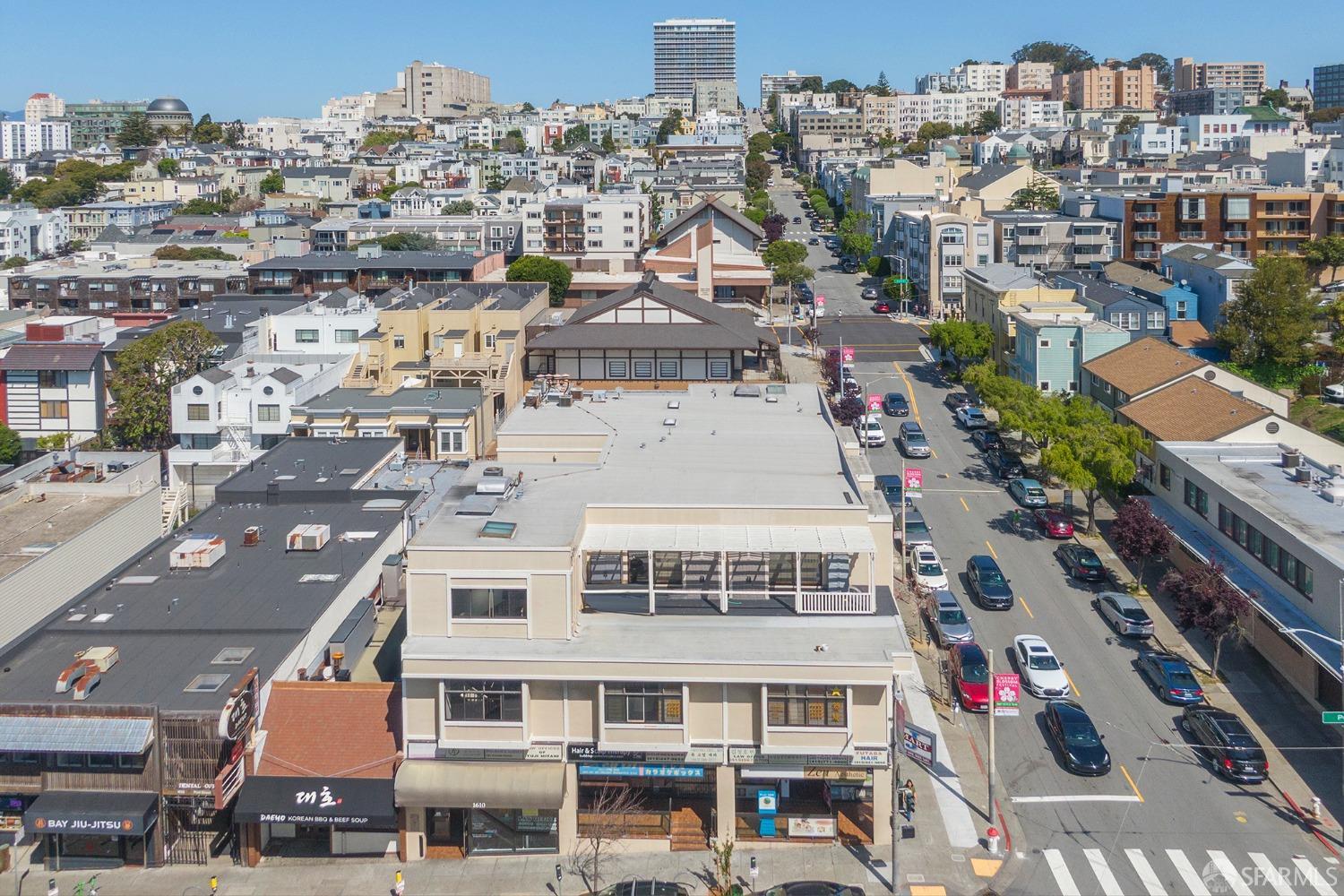 1600 Post Street - Photo 2