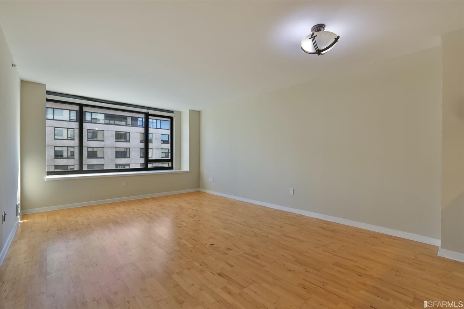 260 King Street #611 - Photo 4