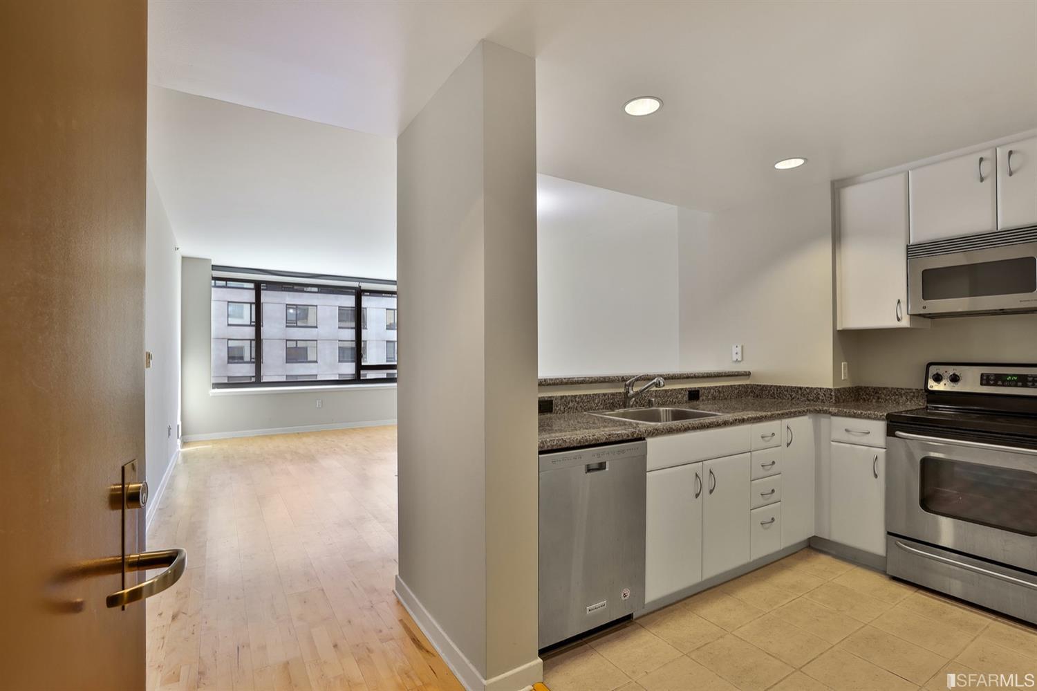 260 King Street #611 - Main photo