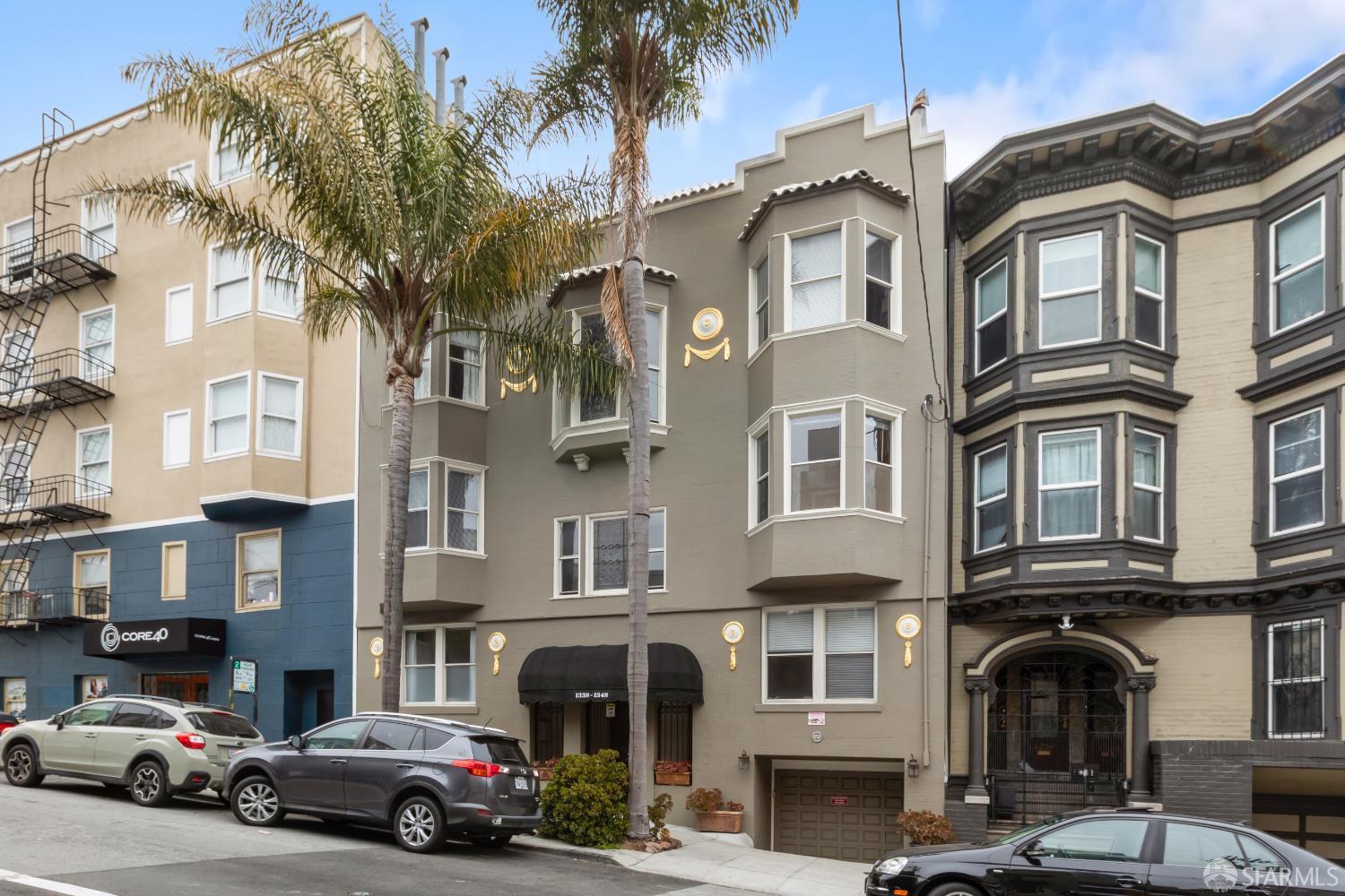 1338 Larkin Street - Photo 3