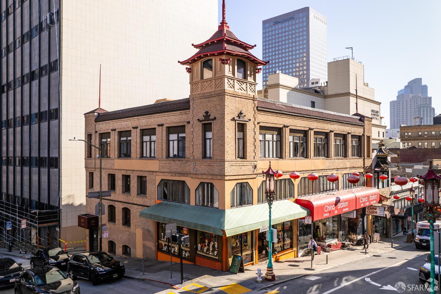 450 Grant Avenue - Main photo