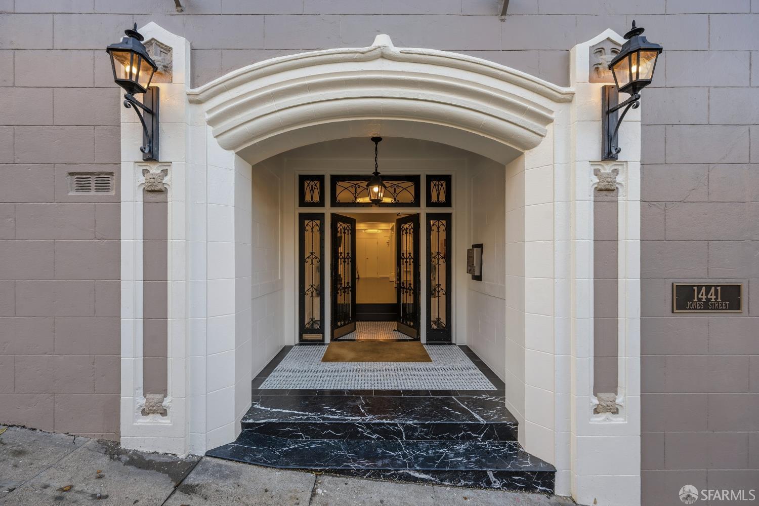 1441 Jones Street #301 - Photo 3