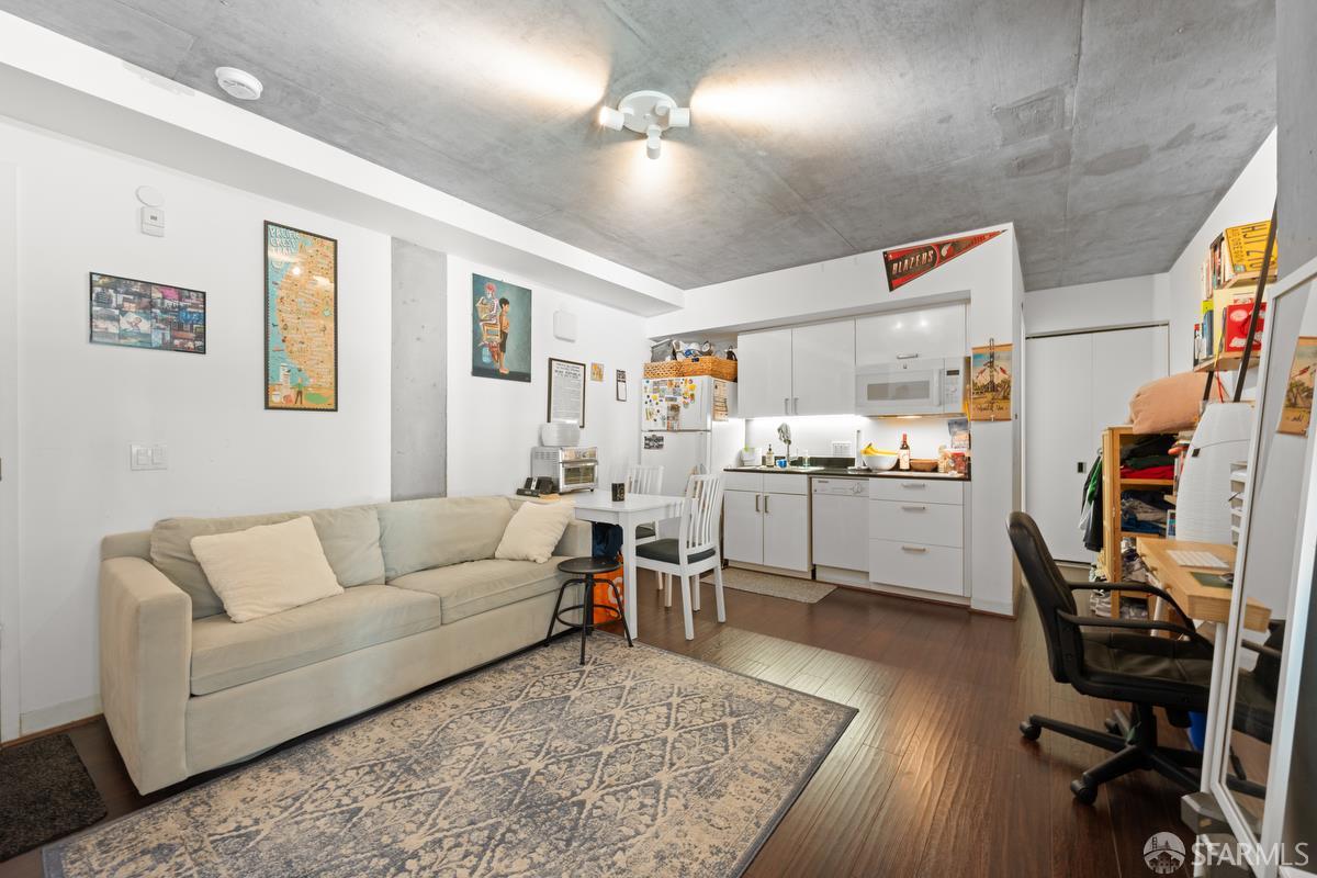 8 Octavia Boulevard #407 - Photo 3
