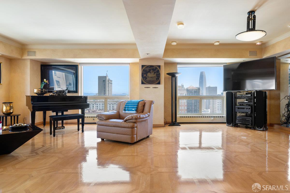 1177 California Street #1210 - Photo 4