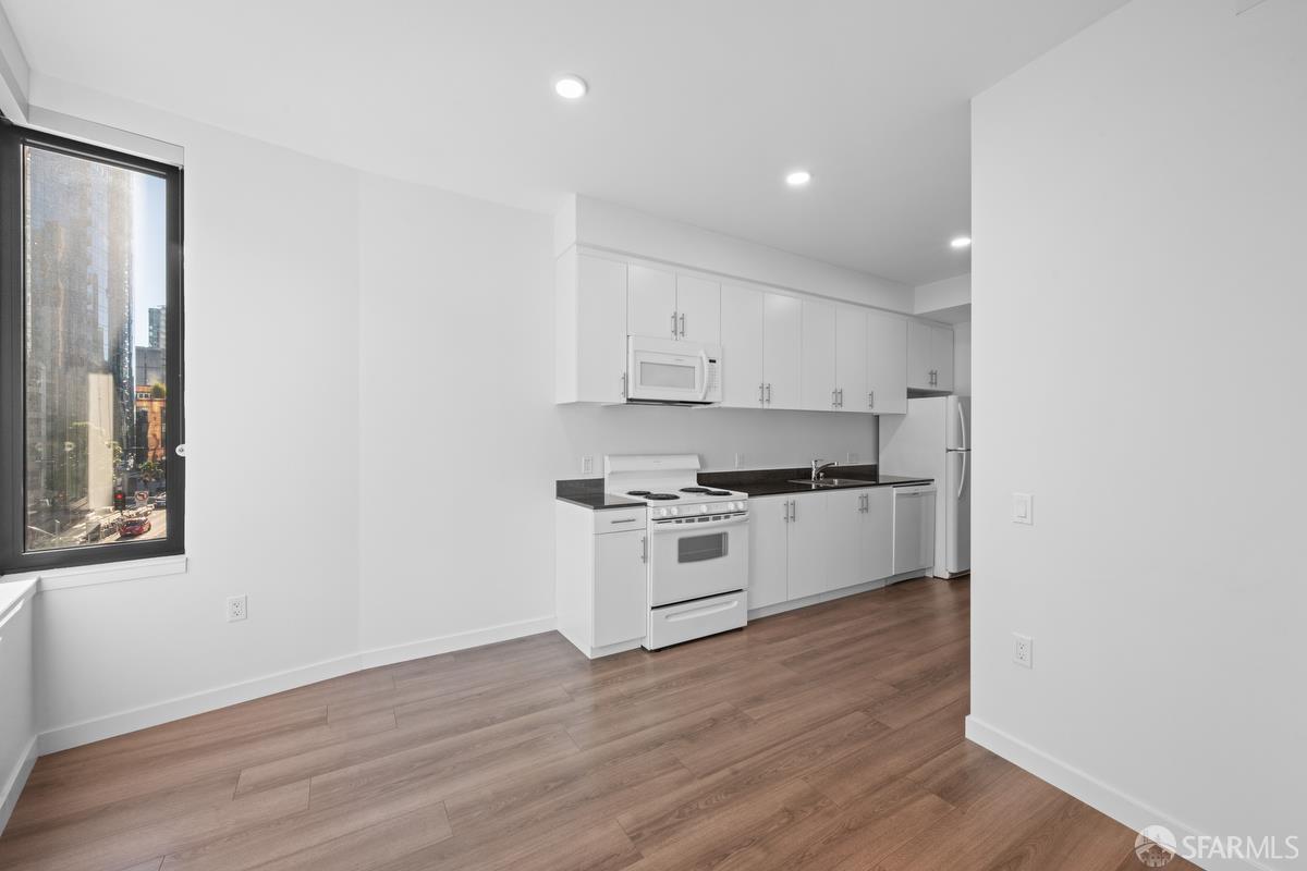 285 Main Street #409 - Photo 4