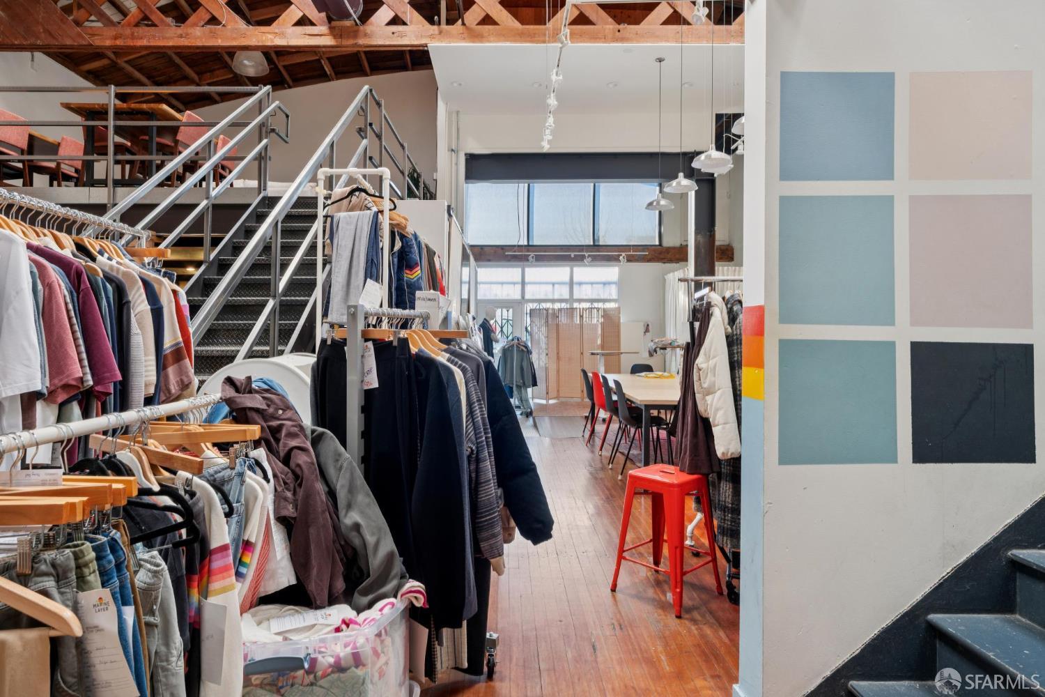 1550 California Street - Photo 3
