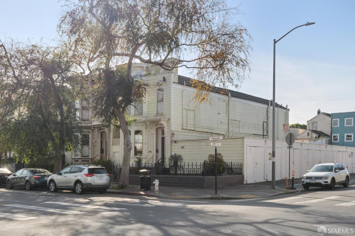 2906 Folsom Street - Photo 2