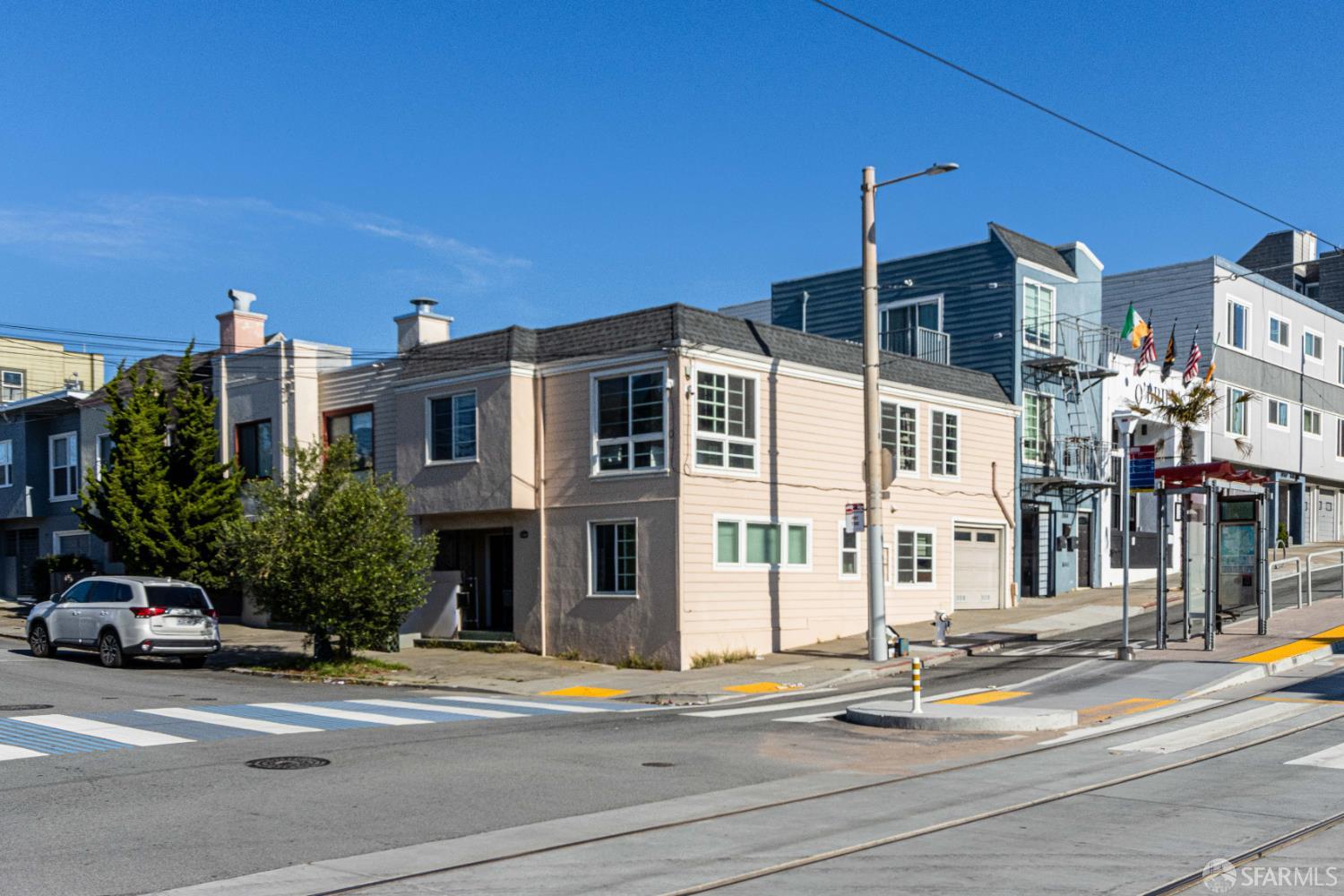 2398 30th Avenue - Main photo