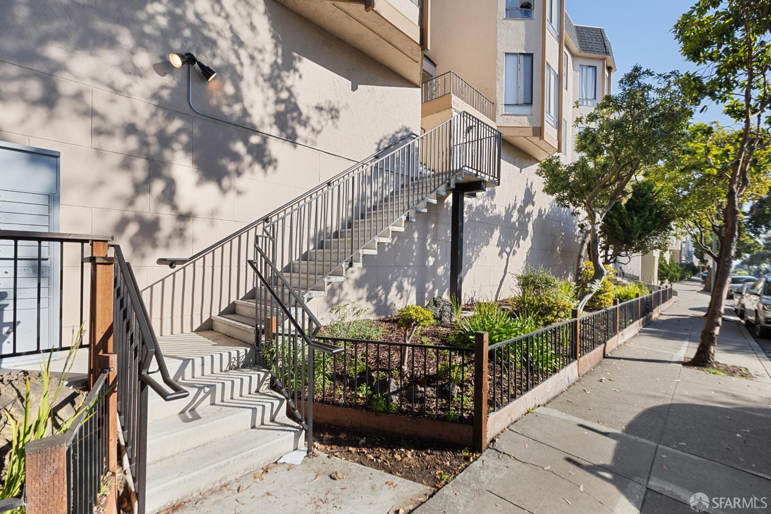 370 Monterey Boulevard #313 - Photo 4