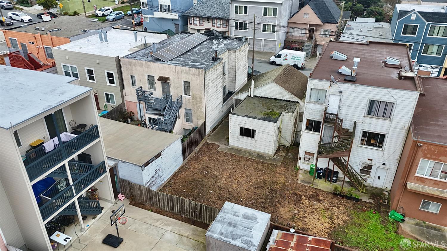 431 Plymouth Avenue - Photo 4