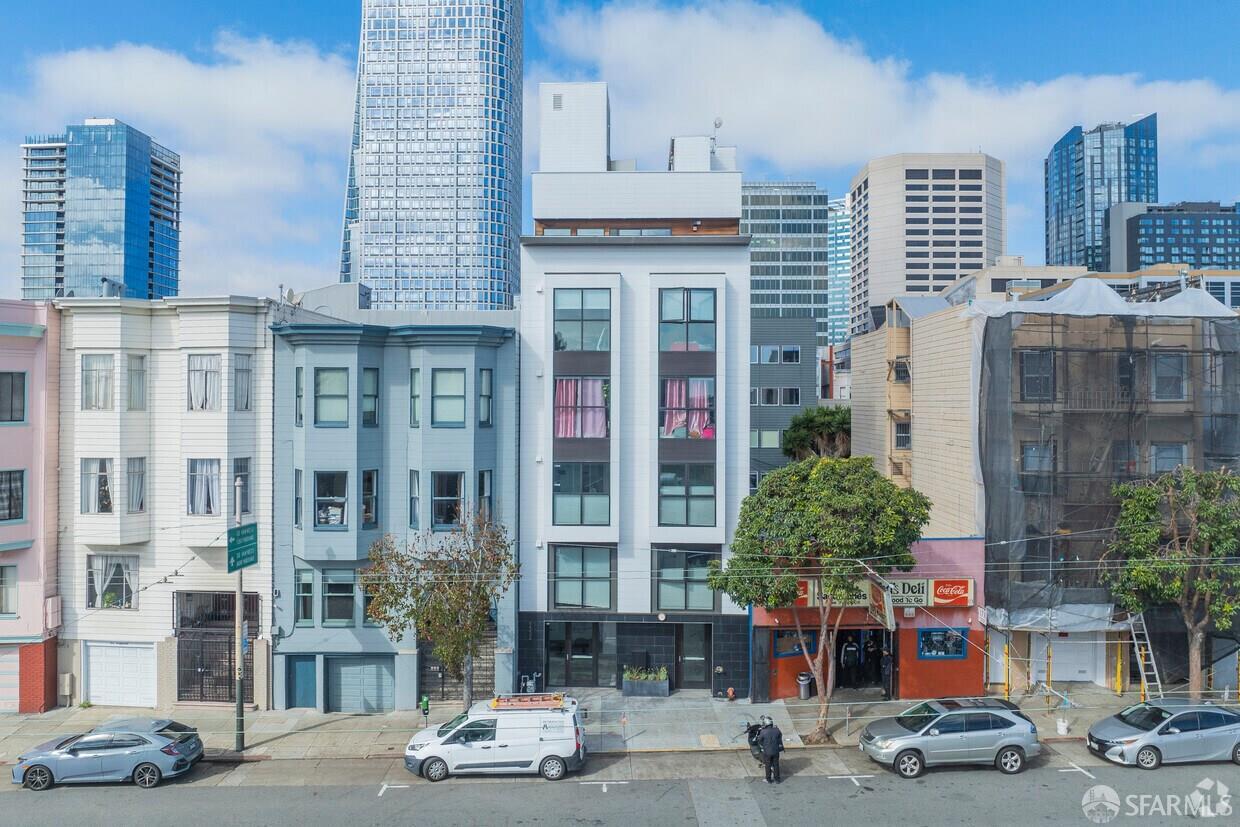 1532 Howard Street - Photo 3