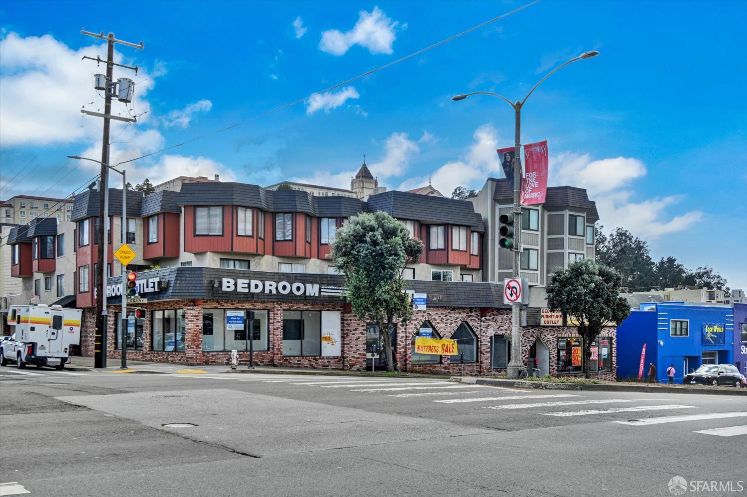 2929 Geary Boulevard - Photo 2