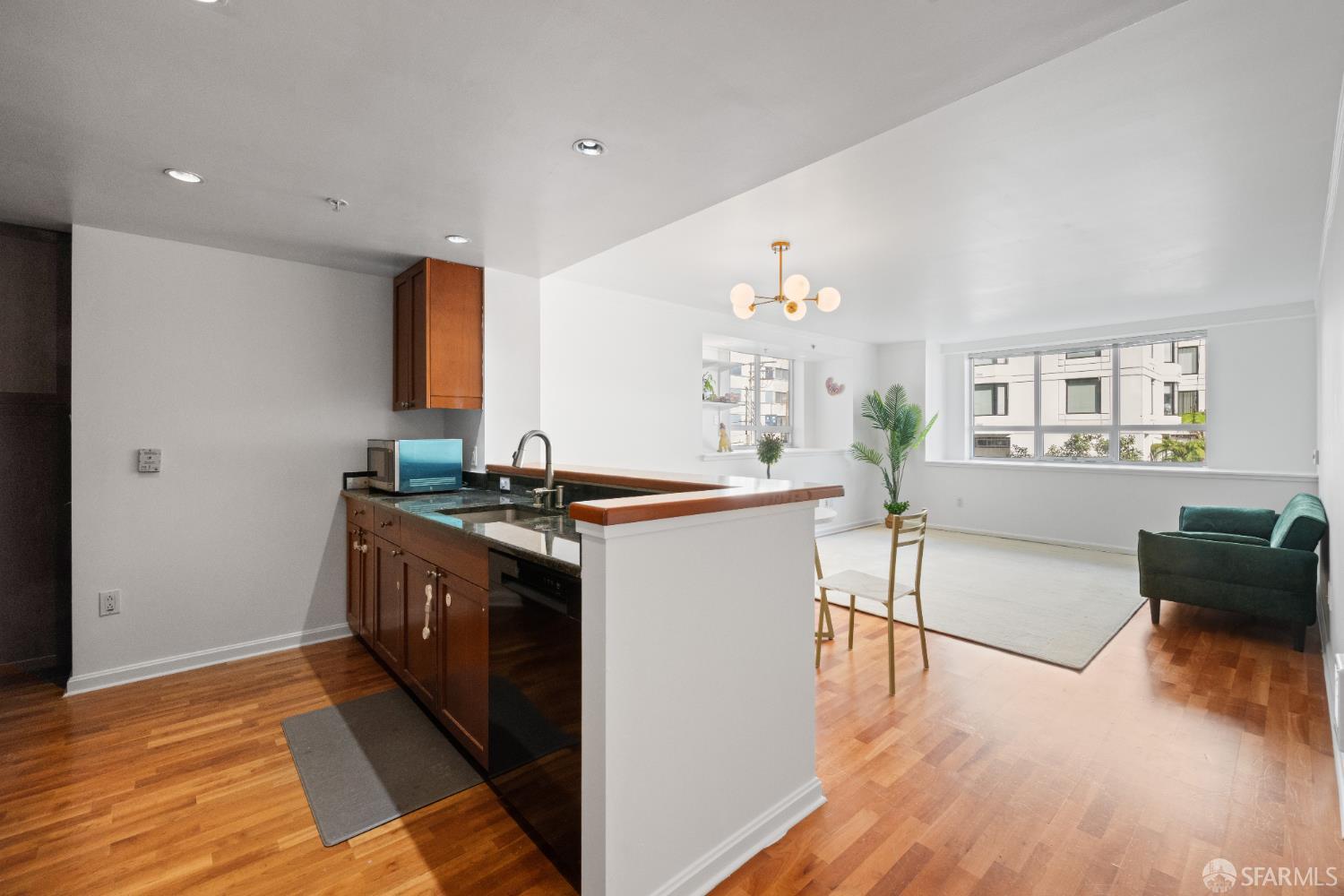 400 Beale Street #505 - Photo 2