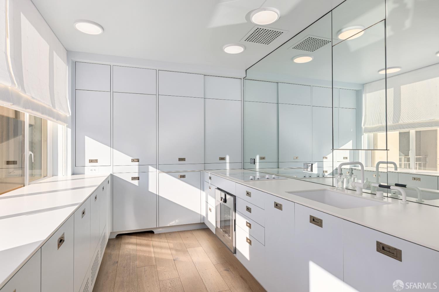 1080 Chestnut Street #3B - Photo 3