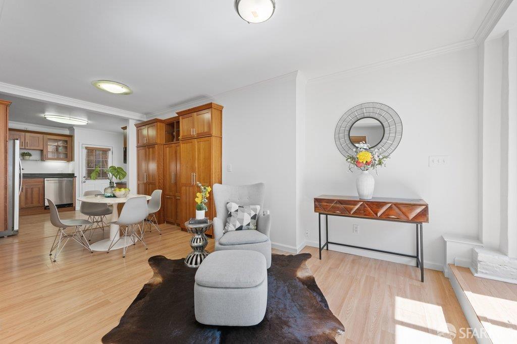 2454 Clay Street #B - Photo 4