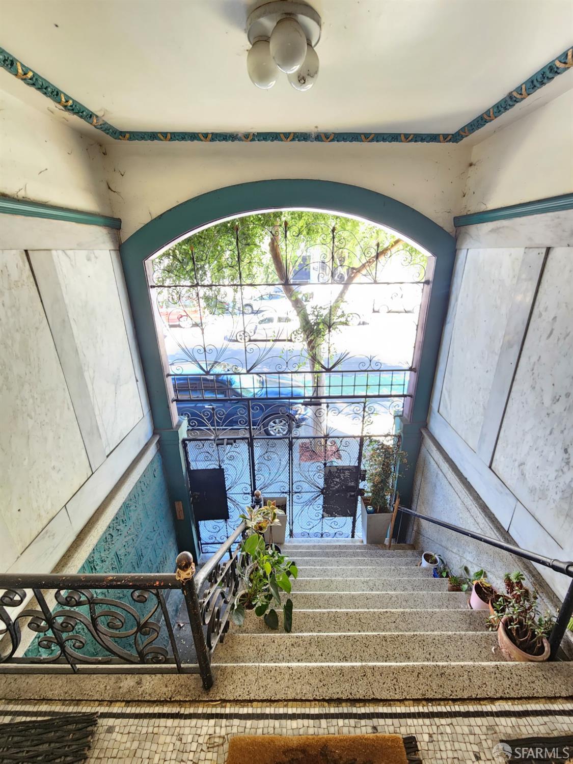 1608 Folsom Street - Photo 3