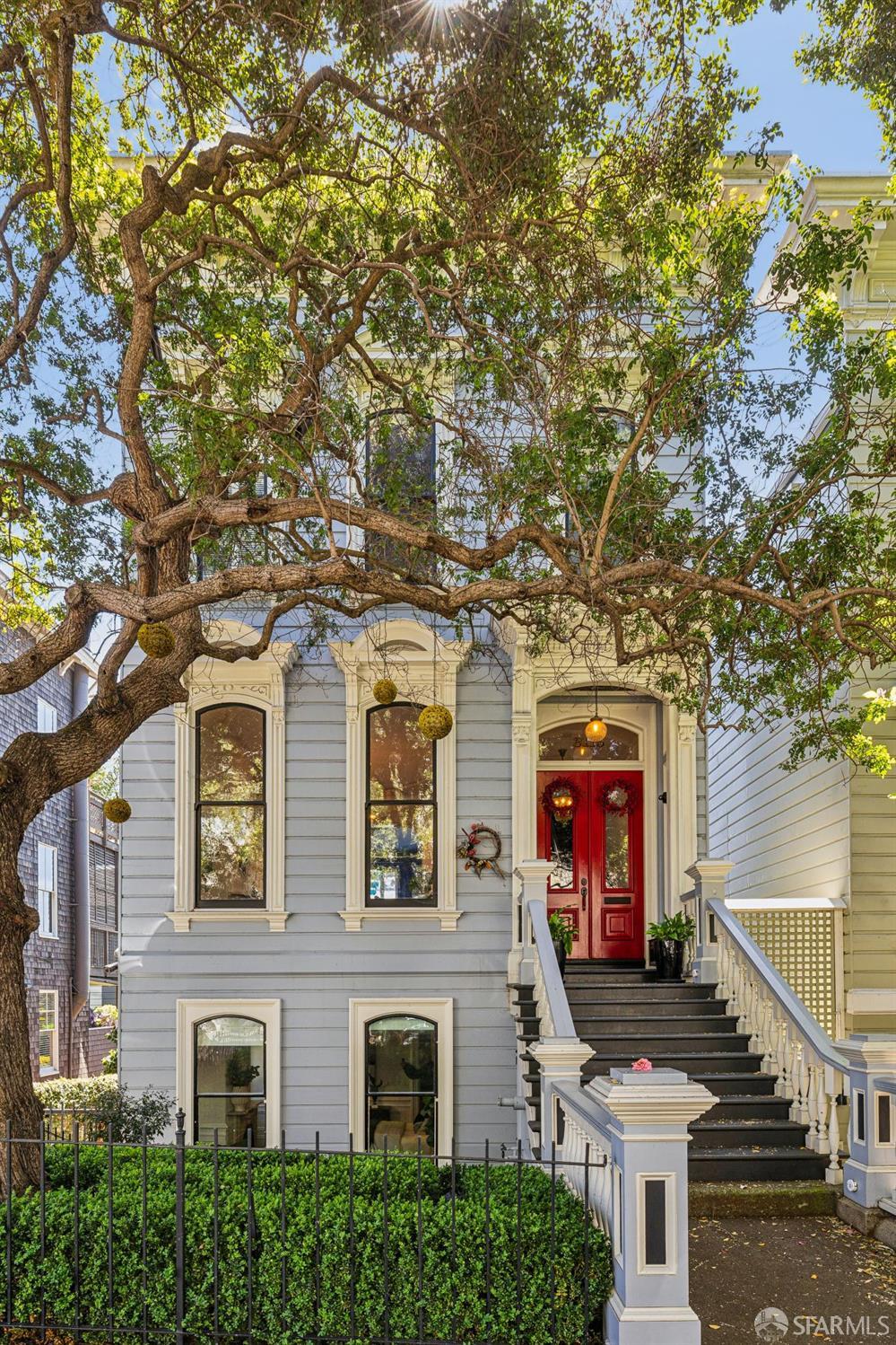 2115 Bush Street - Photo 2