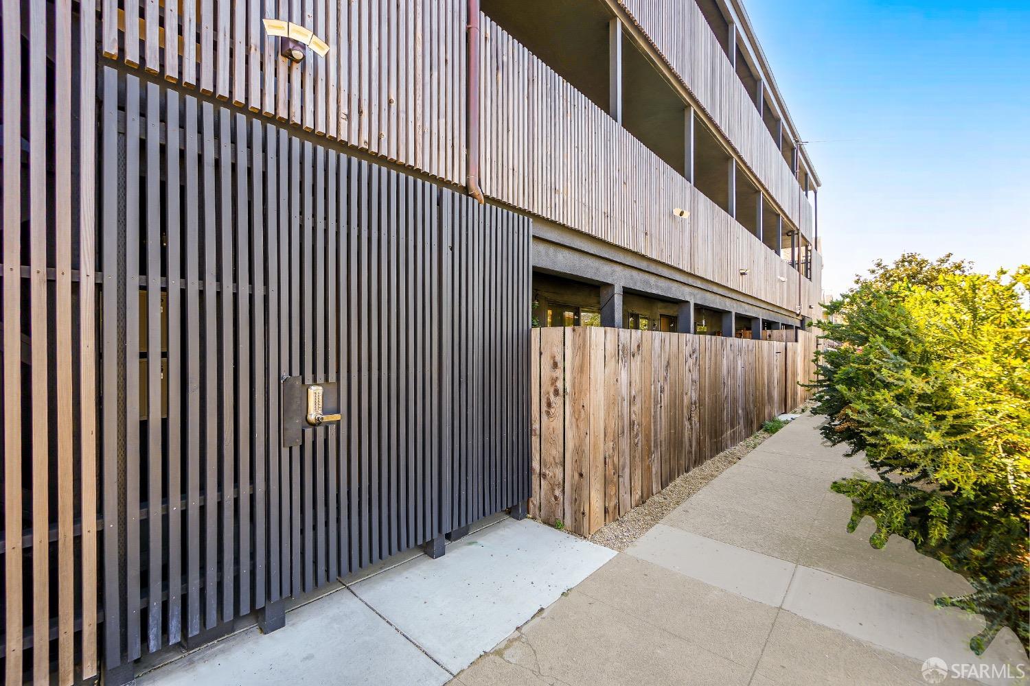 701 Hampshire Street #5 - Photo 4