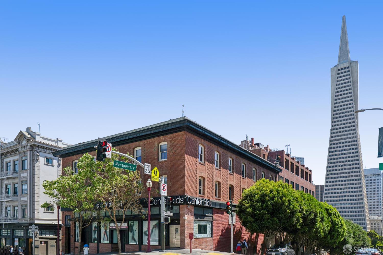 381 Broadway - Photo 2