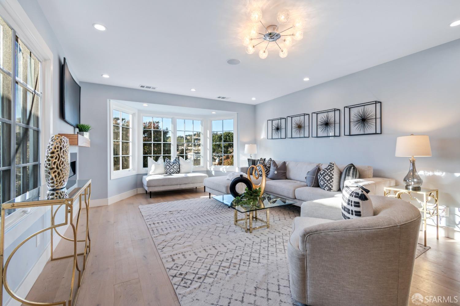 65 San Pablo Avenue - Photo 2