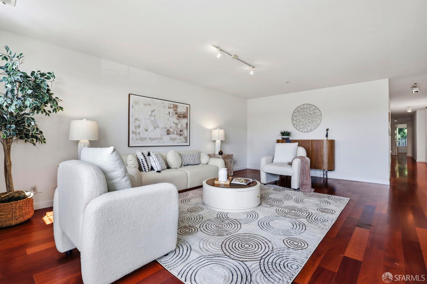 1678 Wallace Avenue - Photo 3