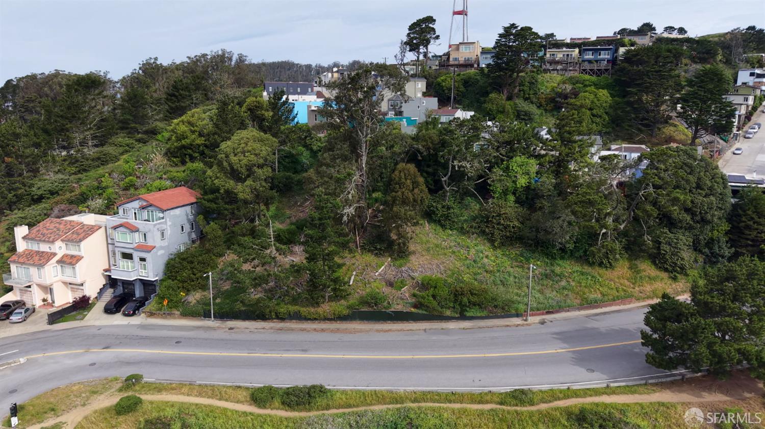 1230 Twin Peaks Boulevard - Photo 2