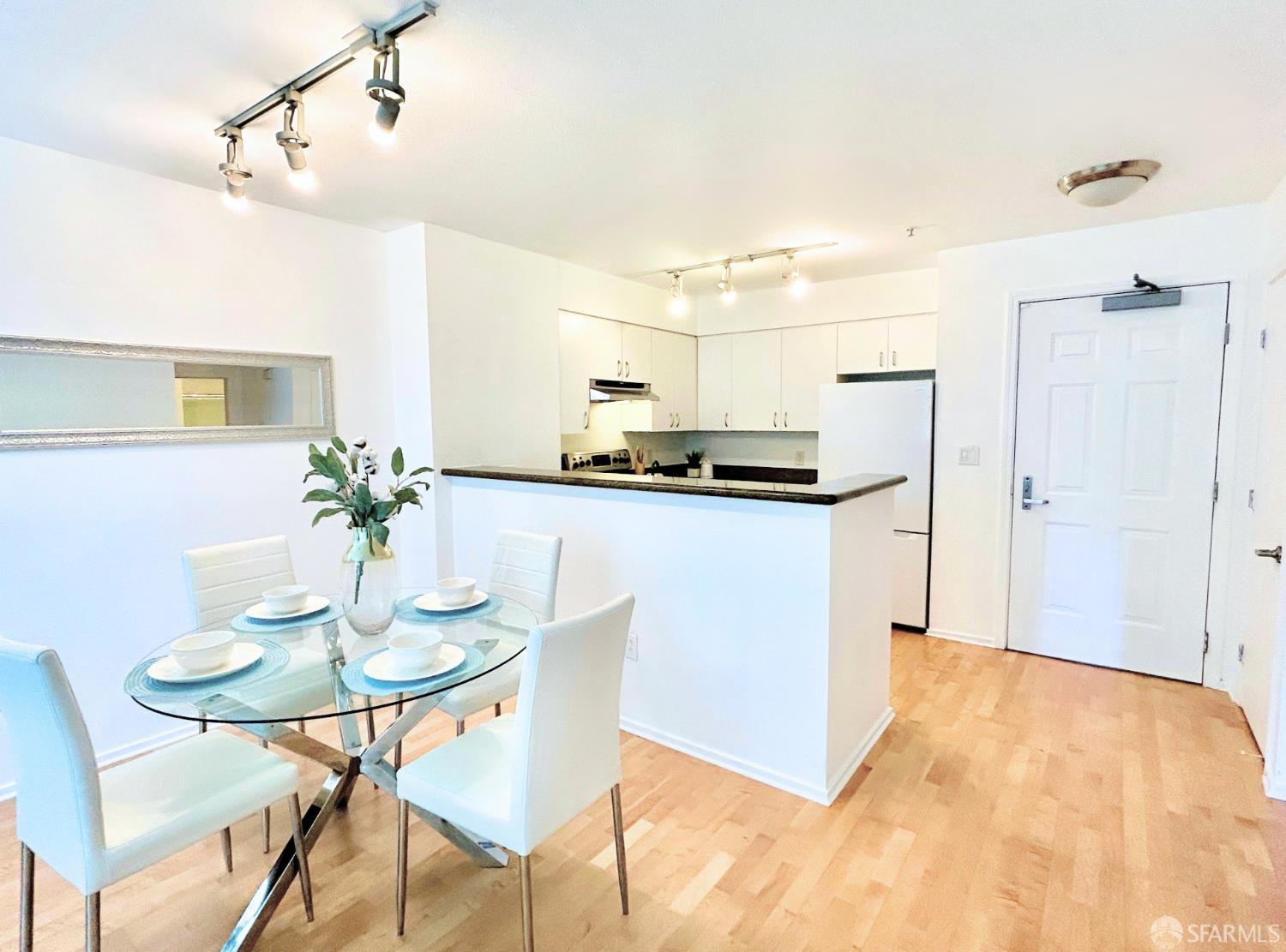8300 Oceanview Terrace #101 - Photo 5