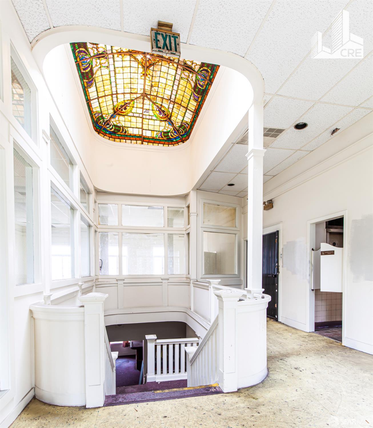 522 Grant Avenue - Photo 2