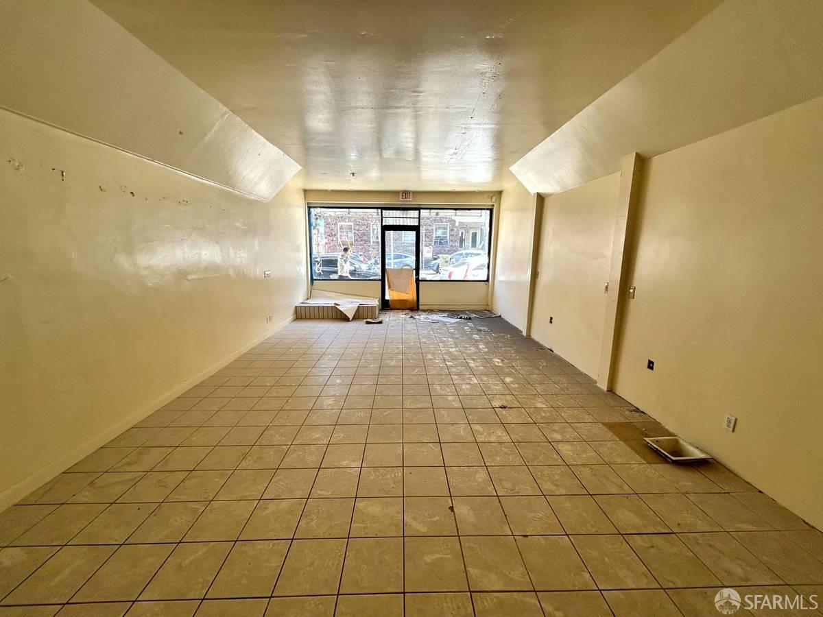 1463 Powell Street - Photo 5