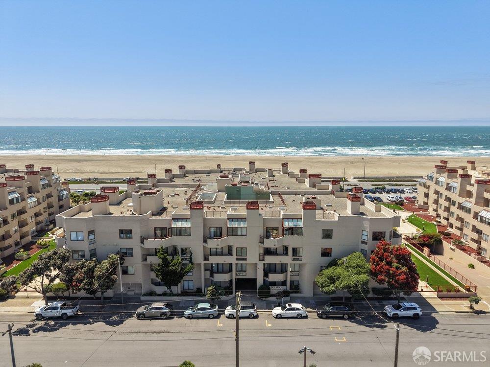 855 La Playa Street #456 - Photo 2