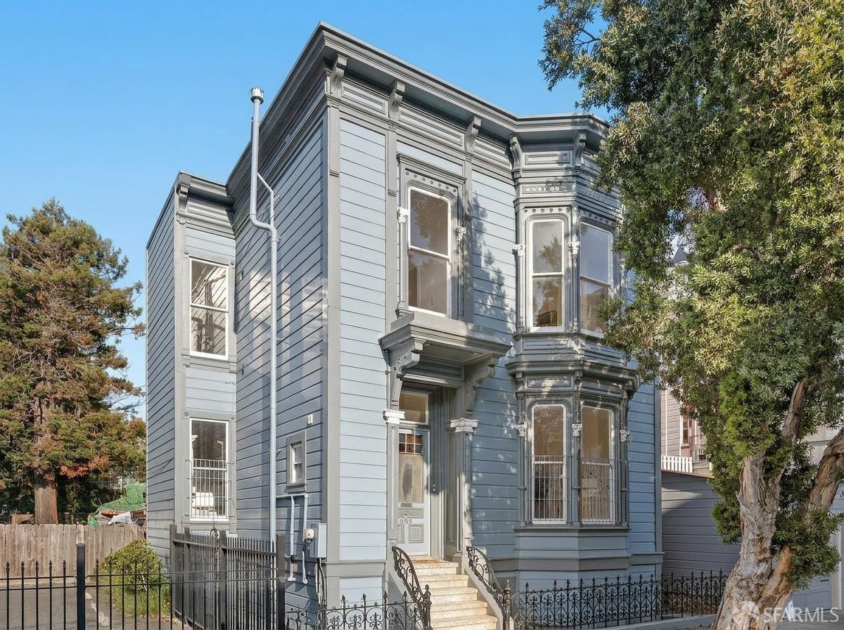 685 Capp Street - Main photo