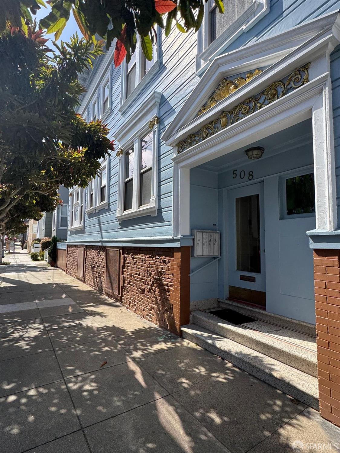 508 Cabrillo Street - Photo 2
