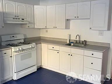 395 Van Ness Avenue - Photo 2