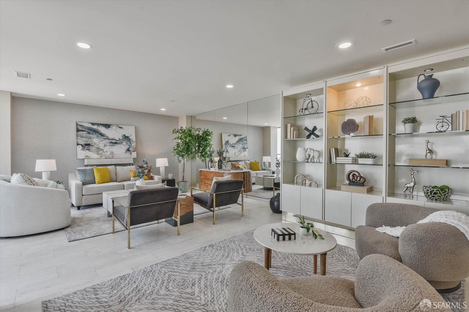 611 Washington Street #2105 - Photo 4