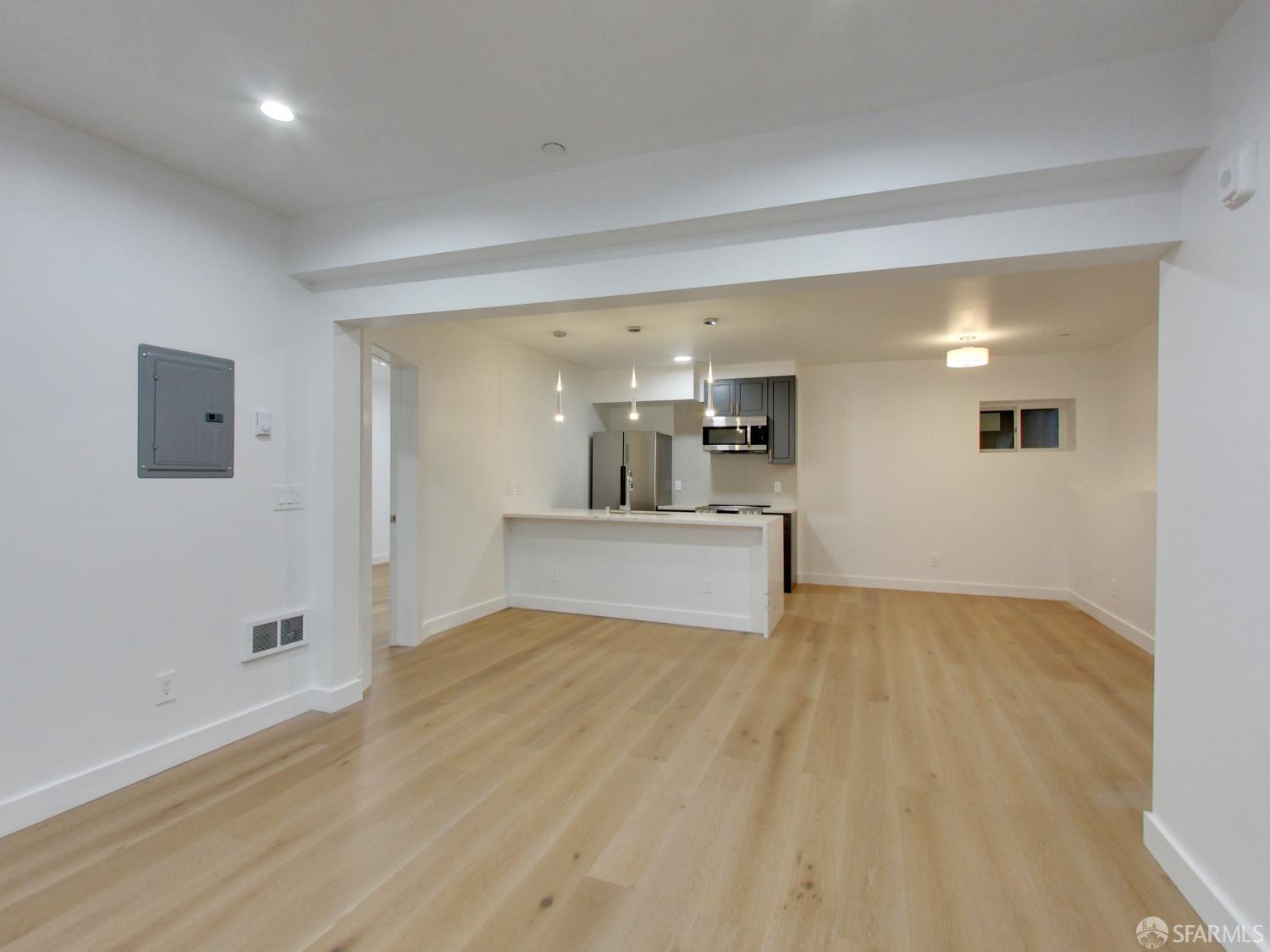 840 Greenwich Street - Photo 2