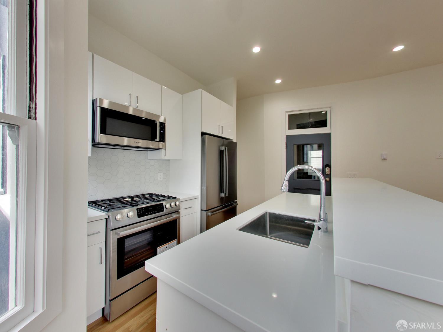 840 Greenwich Street - Photo 3
