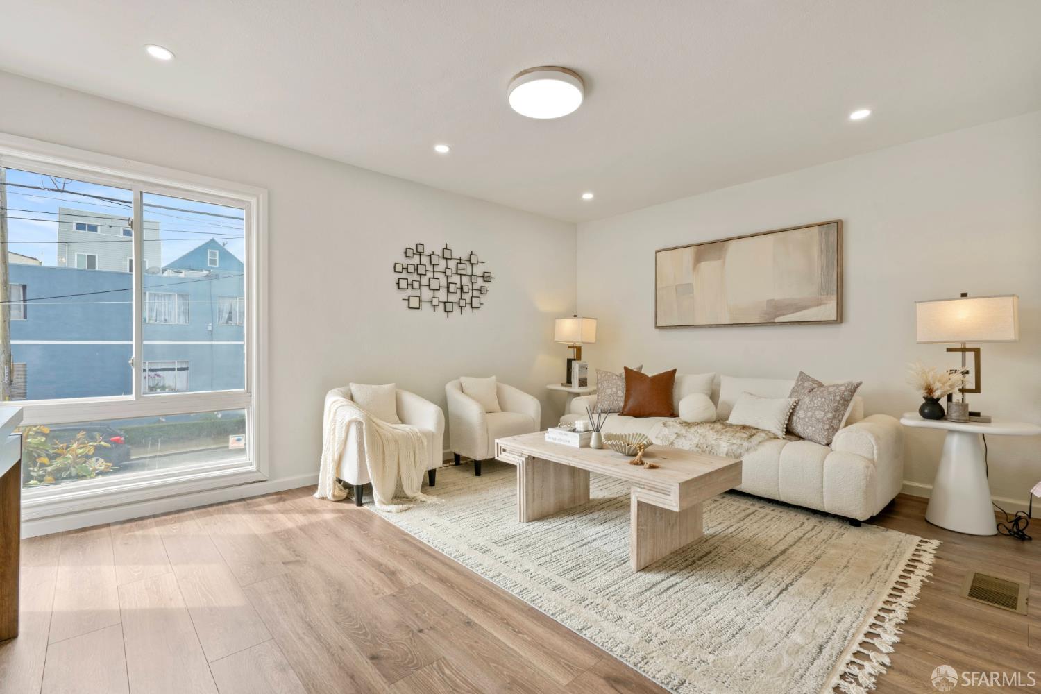 190 Gaven Street - Photo 2