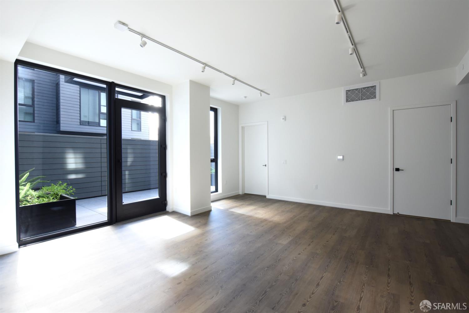 395 6th Street #BM3 - Photo 4