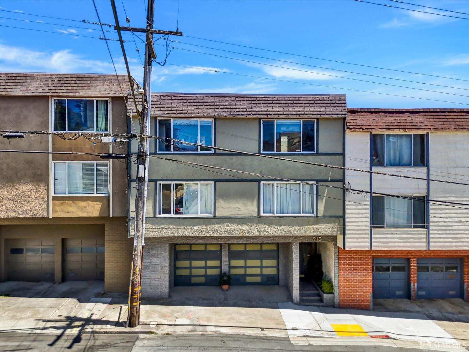 915 Burnett Avenue - Main photo