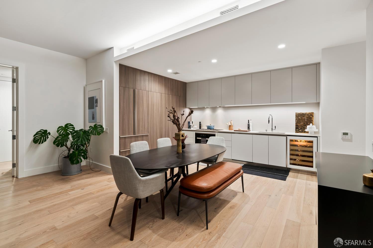1 Bristol Court #206 - Photo 5