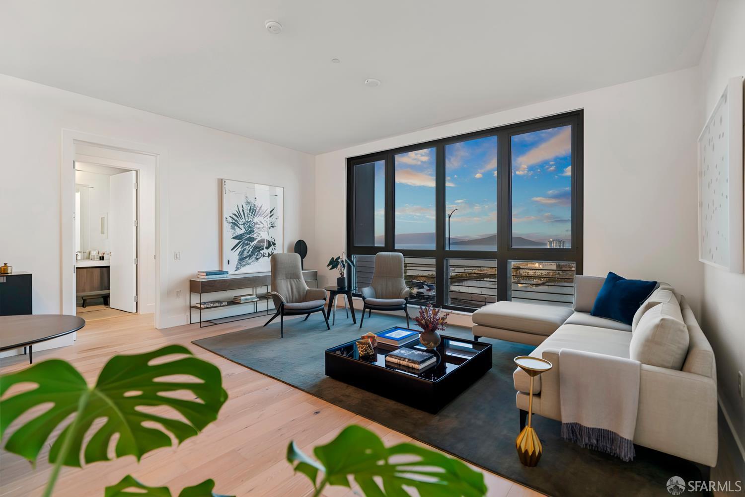 1 Bristol Court #206 - Photo 2