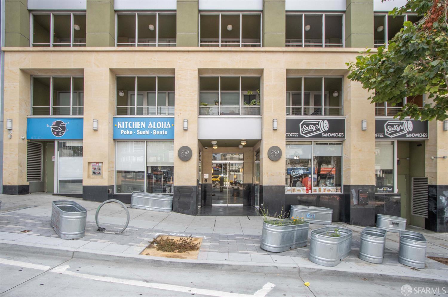 750 Van Ness Avenue #V502 - Photo 2