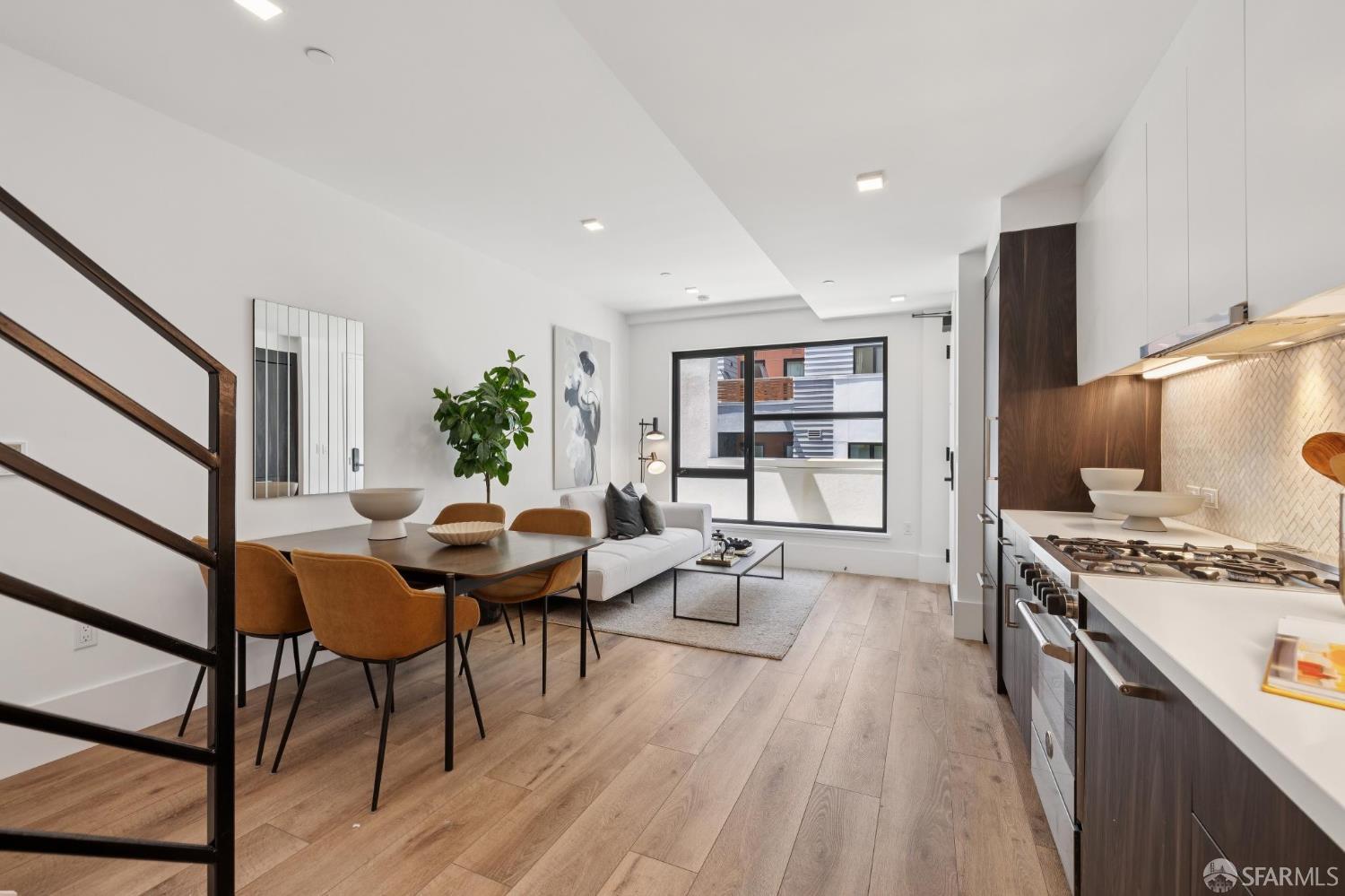 1288 Howard Street #330 - Photo 3