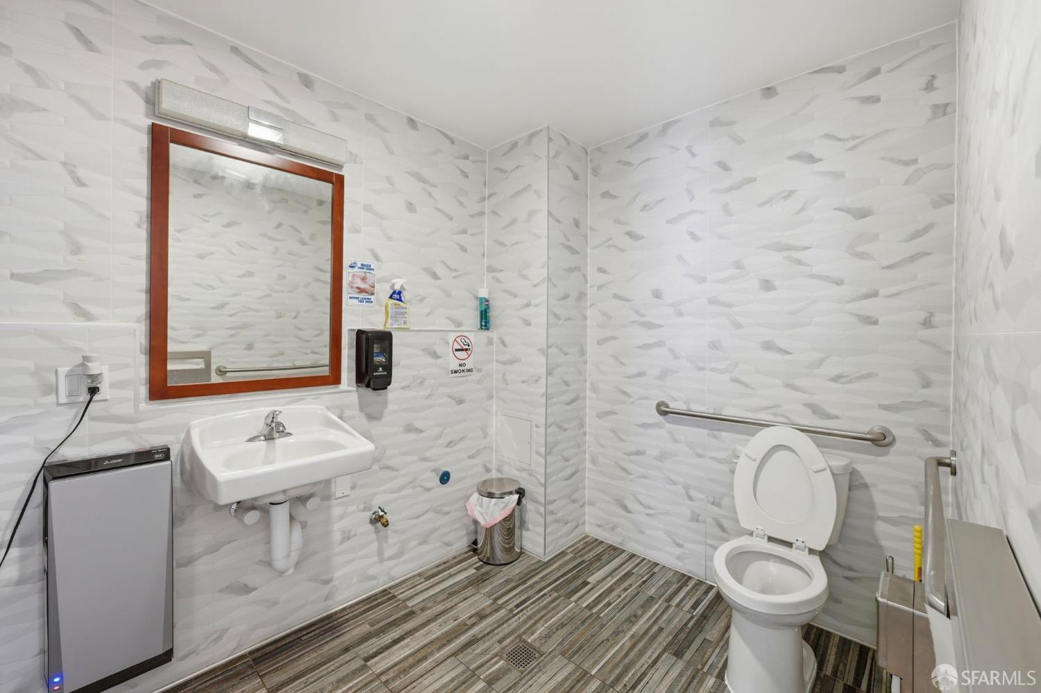 2735-2737 Hyde Street - Photo 5