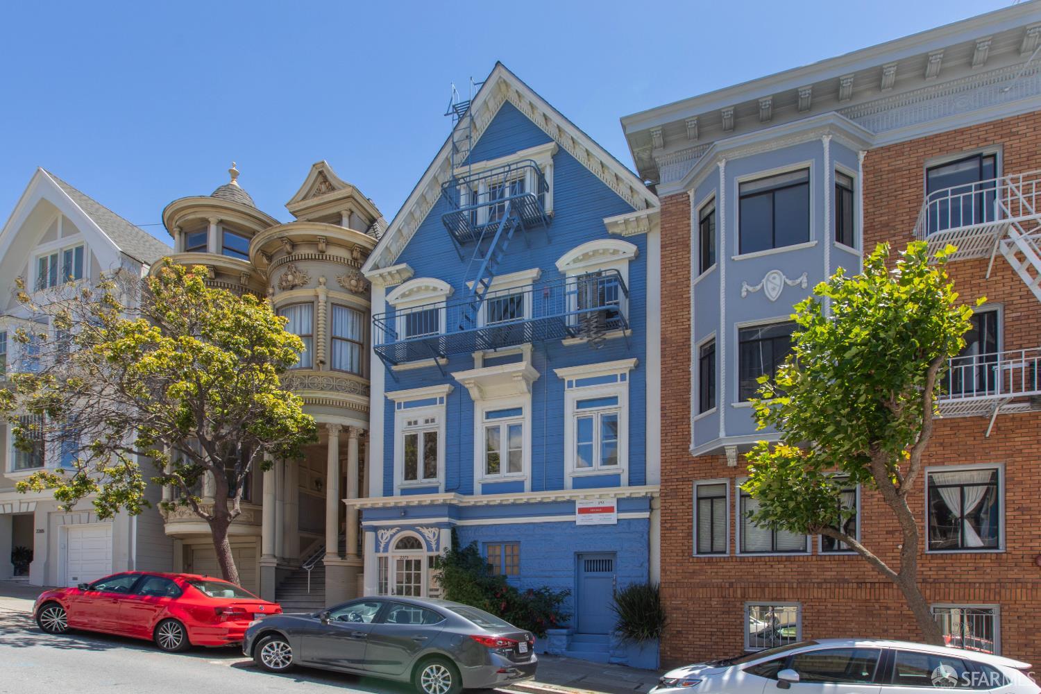 2275 California Street - Photo 2